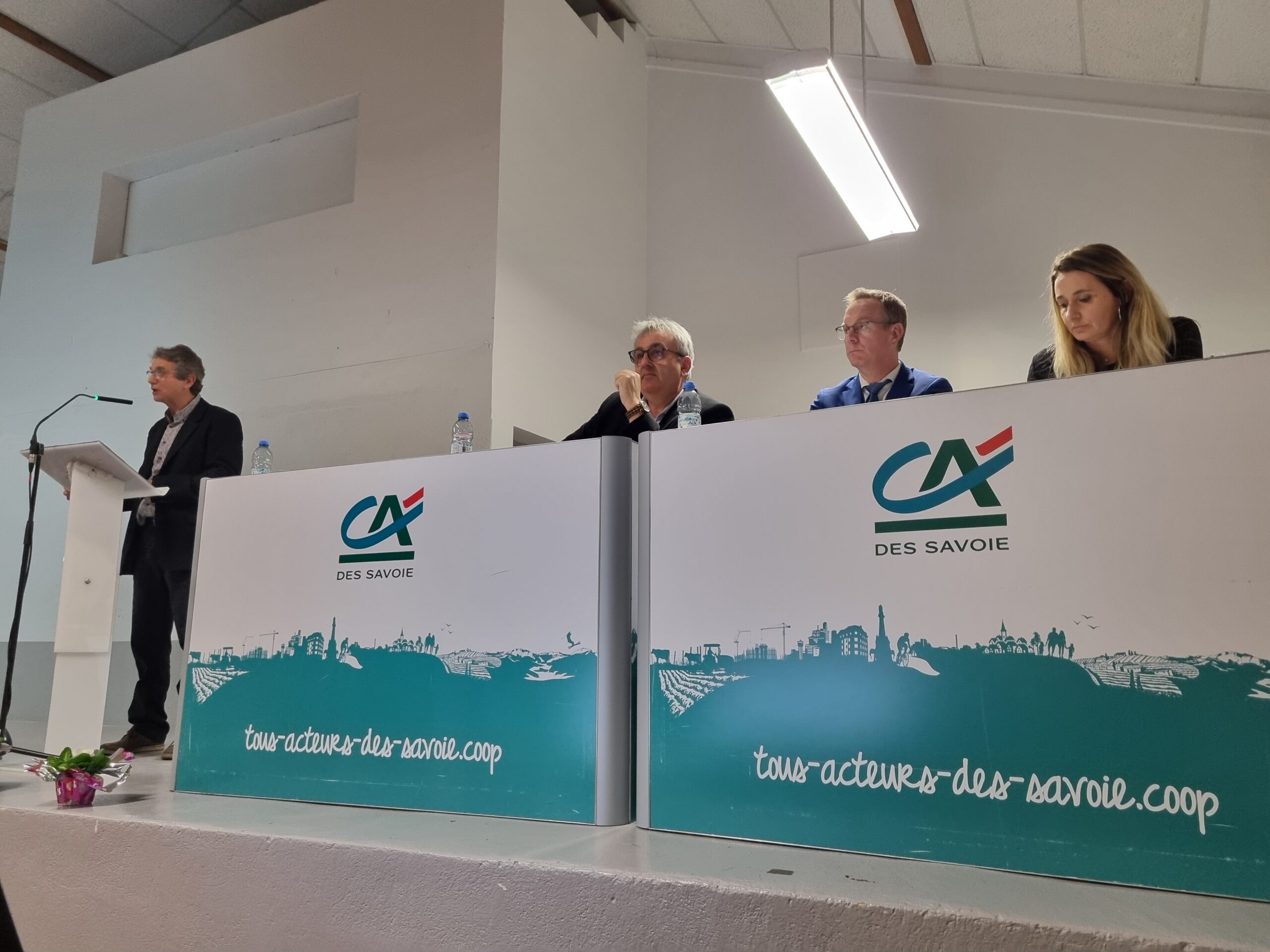 Personne sur scène.